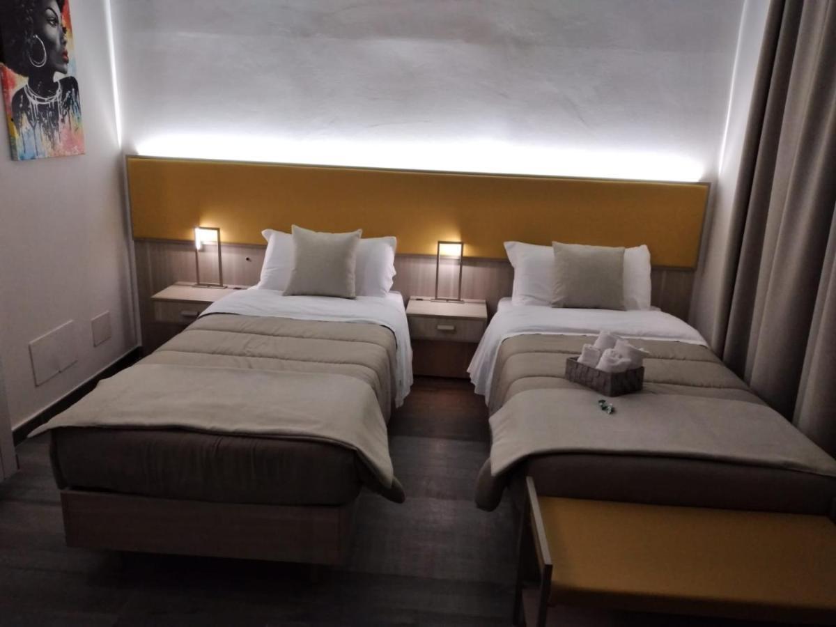 Rainbow Sweet Rooms Valmontone Exterior foto