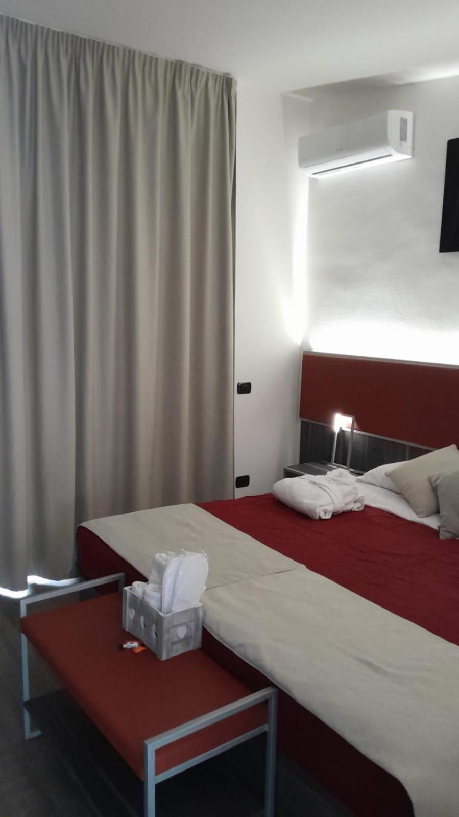 Rainbow Sweet Rooms Valmontone Exterior foto